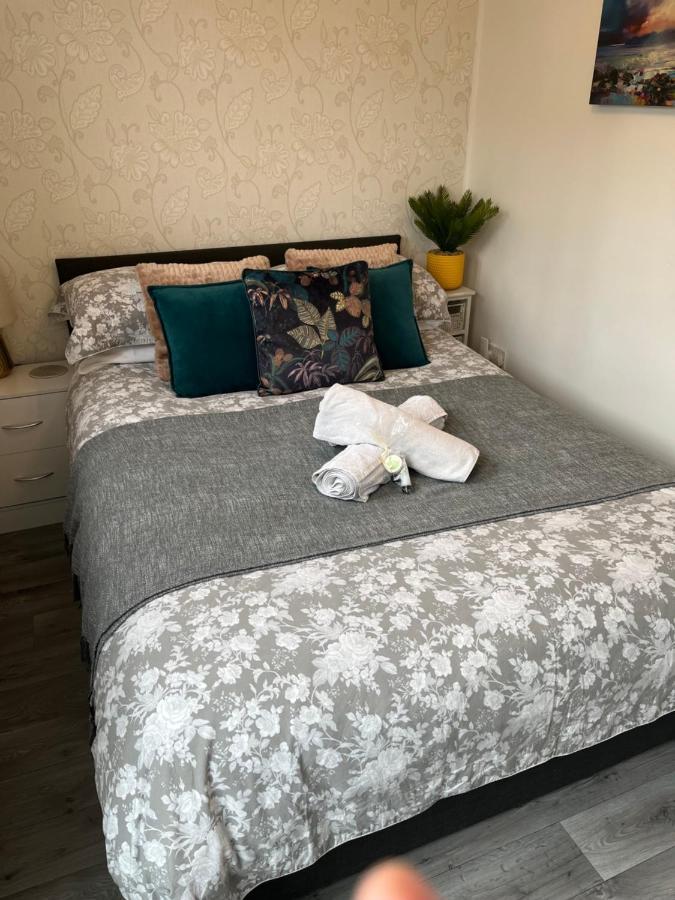 The Chuff Cabin Apartment Сейнт Джъст Екстериор снимка